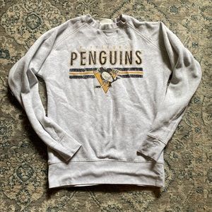 Womens Pittsburgh Penguins Crewneck